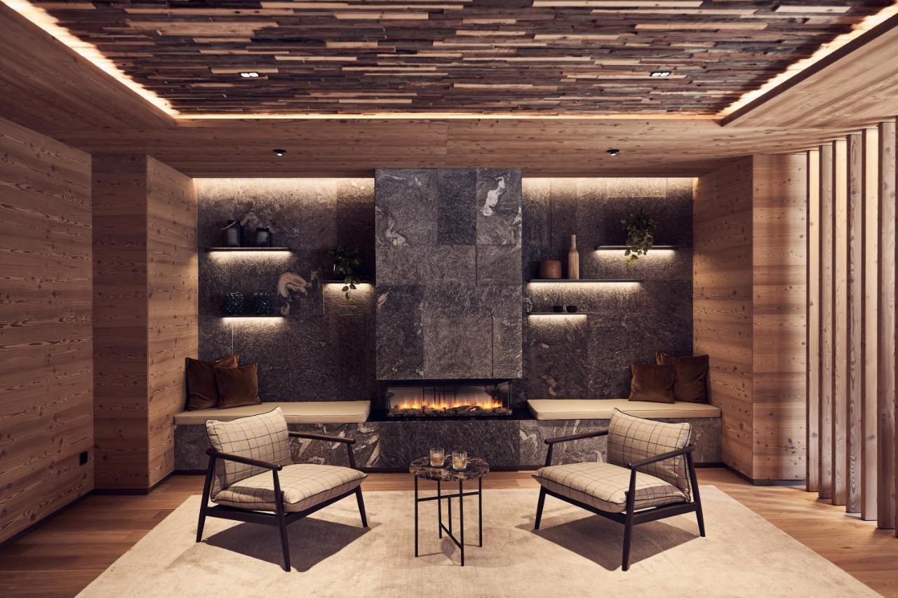 Falkensteiner Hotel Kronplatz - The Leading Hotels Of The World (Adults Only) Reischach Eksteriør bilde Interior of the hotel