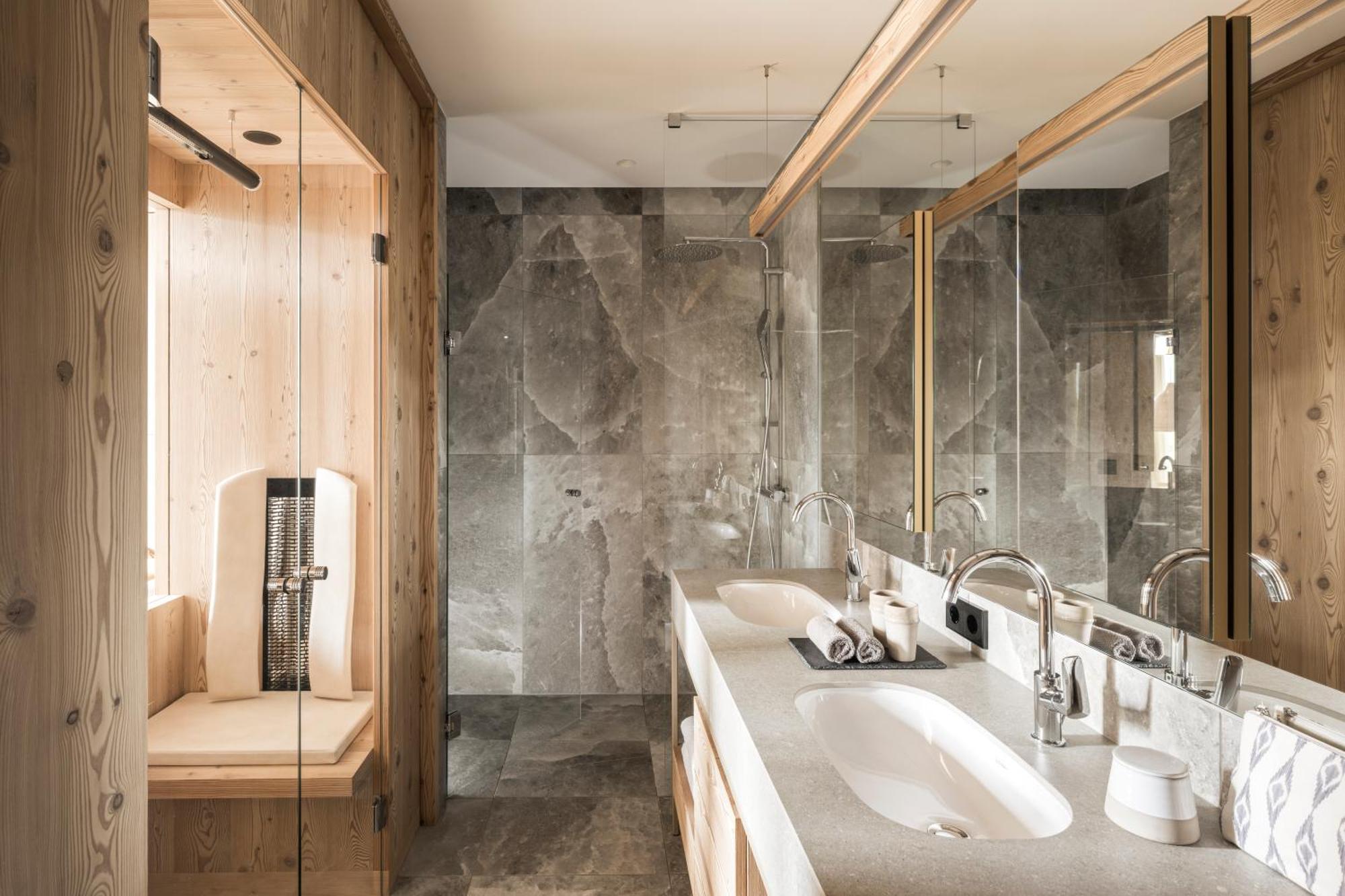 Falkensteiner Hotel Kronplatz - The Leading Hotels Of The World (Adults Only) Reischach Rom bilde Bathroom