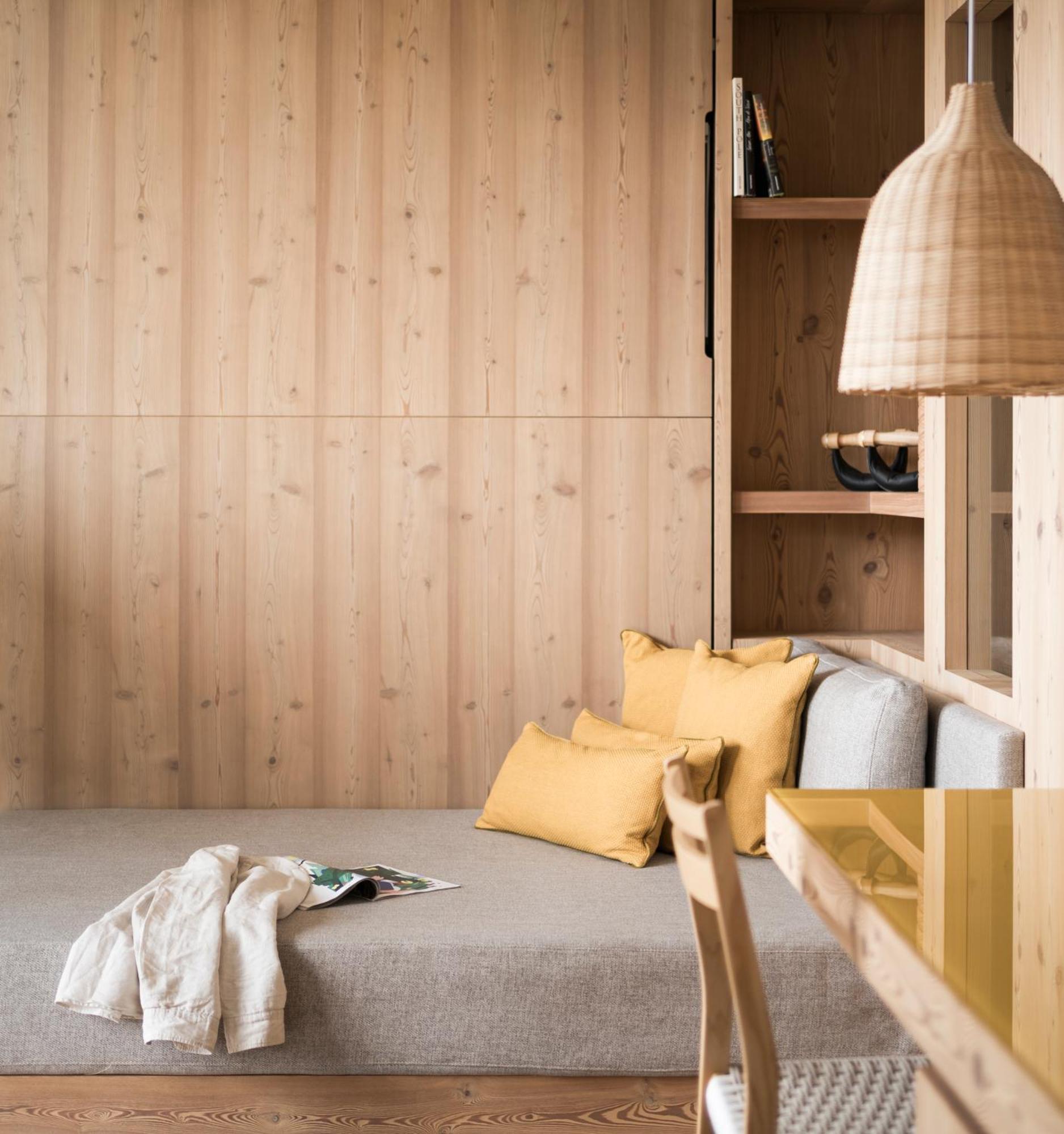 Falkensteiner Hotel Kronplatz - The Leading Hotels Of The World (Adults Only) Reischach Rom bilde A wall panel made of wood